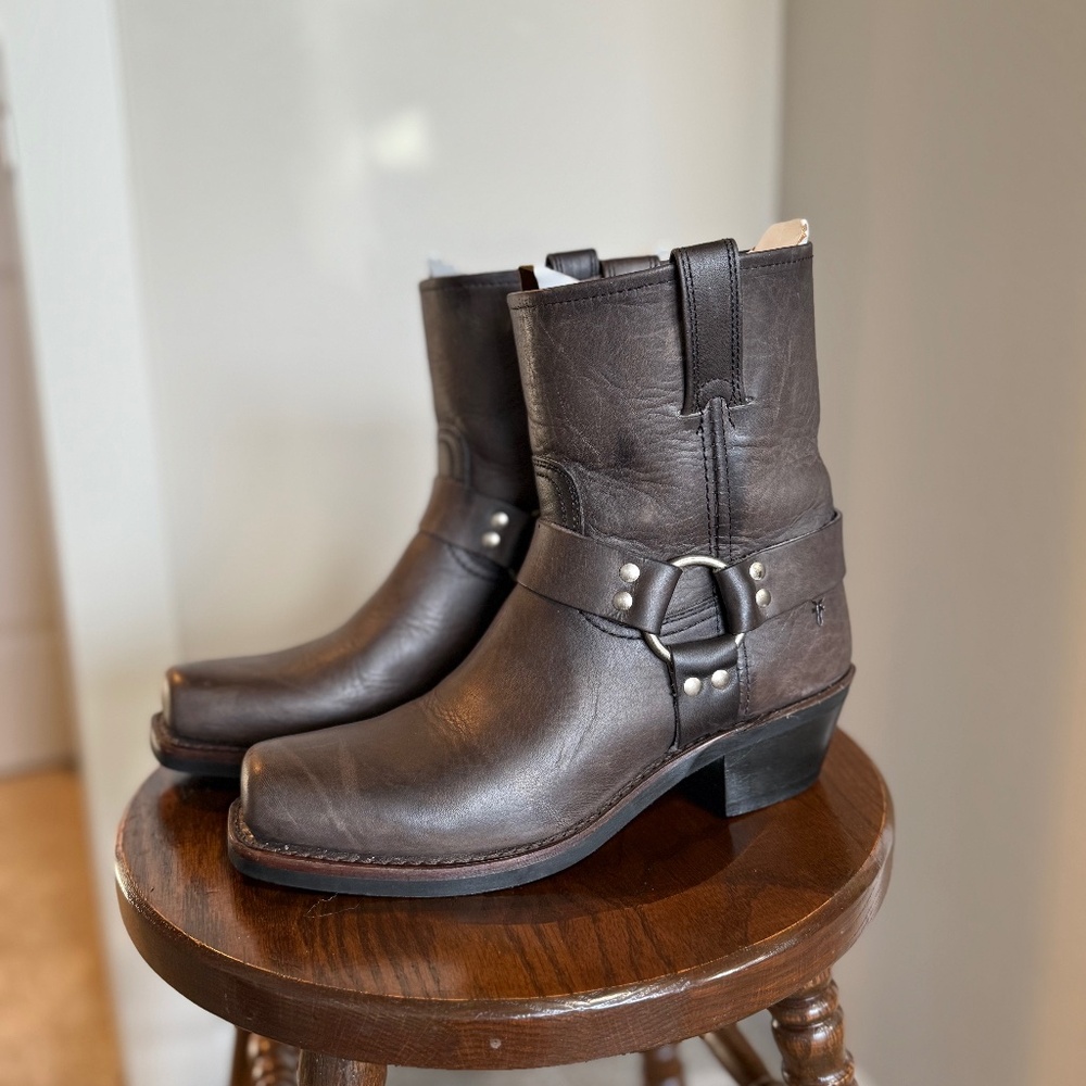 Frye Harness 8R Boots
